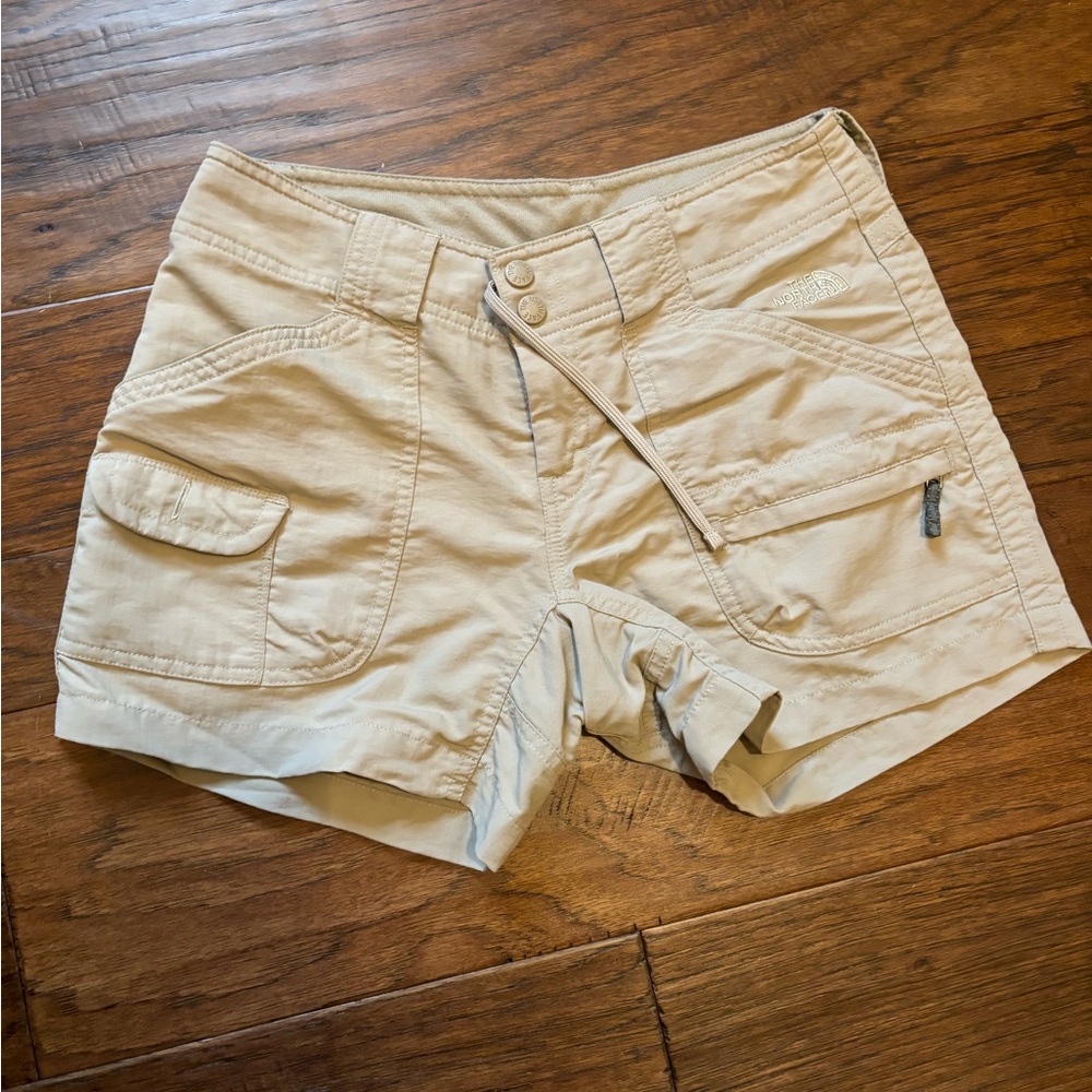 The north face cargo shorts size 2